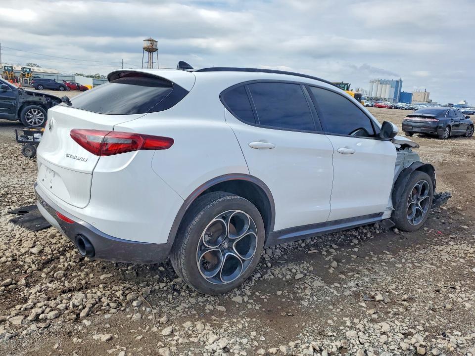 Aukcja sprzedaży 2022 Alfa Romeo Stelvio, vin: ZASPAKBNXN7D32288, numer aukcji: 69911956