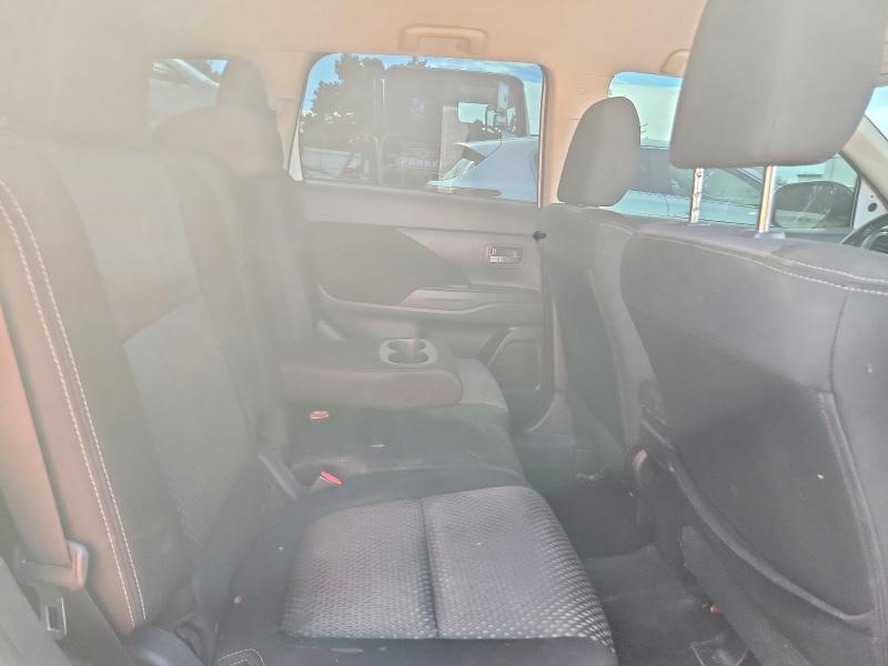 Auction sale of the 2016 Mitsubishi Outlander, vin: JA4AZ3A38GZ041142, lot number: 70653596