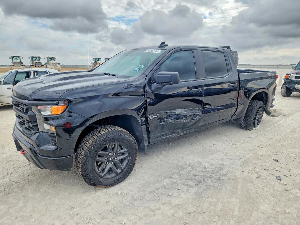 67827266 :رقم المزاد ، 3GCUKCEDXTG105041 vin ، 2026 Chevrolet Silverado مزاد بيع