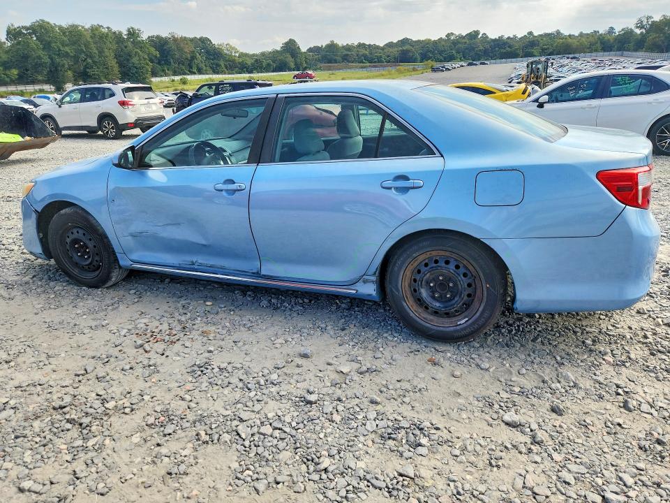 69403086 :رقم المزاد ، 4T4BF1FK4CR209293 vin ، 2012 Toyota Camry مزاد بيع