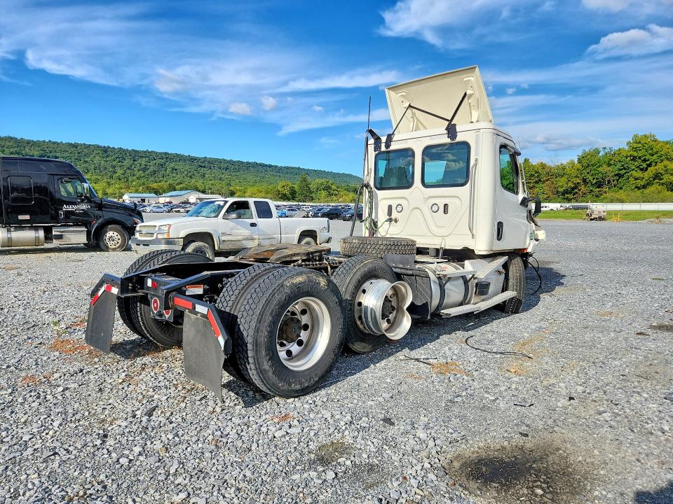 Продаж на аукціоні авто 2025 Freightliner Cascadia 116, vin: 3AKJHTDV1SDVL0260, номер лоту: 70255106