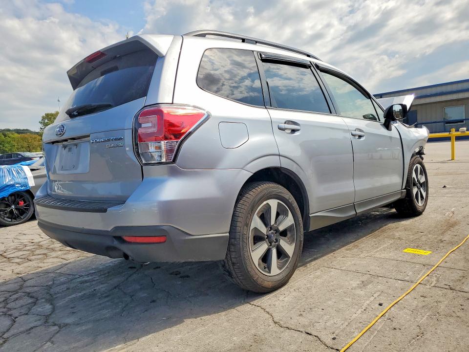 2017 Subaru Forester მანქანა იყიდება აუქციონზე, vin: JF2SJAEC0HH808524, აუქციონის ნომერი: 68098546