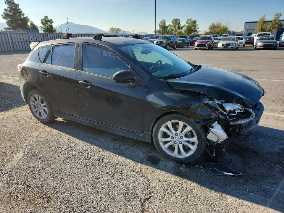 68100996 :رقم المزاد ، JM1BL1K56B1487104 vin ، 2011 Mazda 3 مزاد بيع