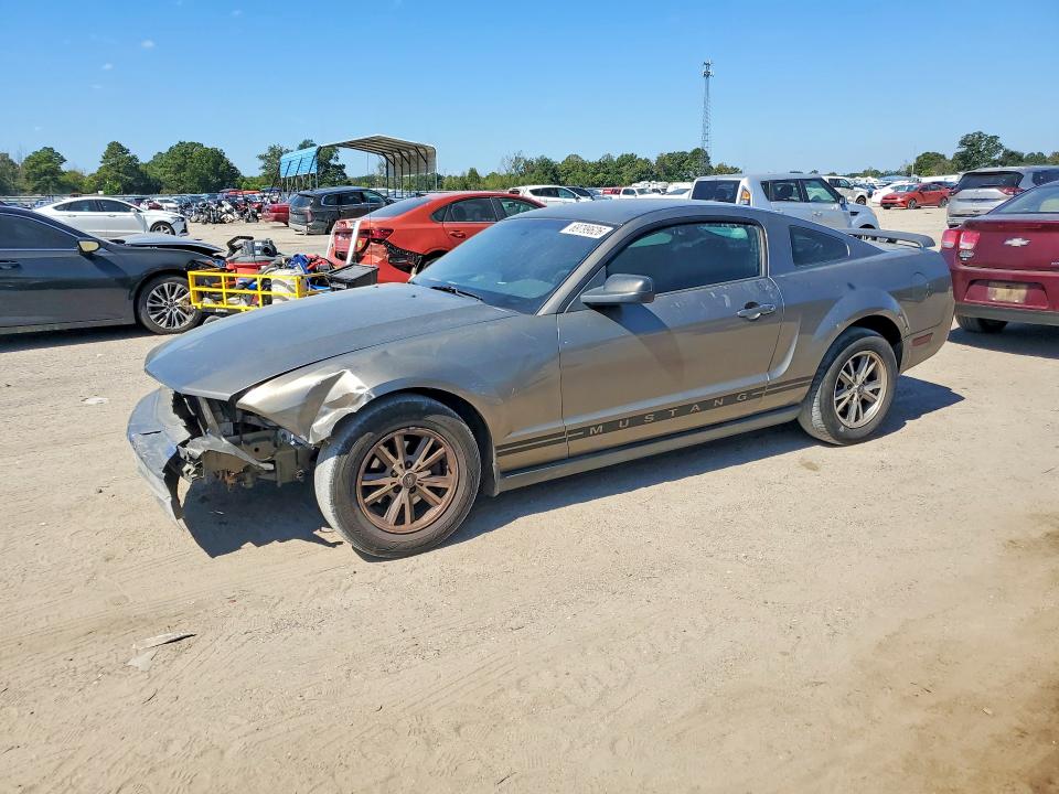 2005 Ford Mustang მანქანა იყიდება აუქციონზე, vin: 1ZVFT80N355248519, აუქციონის ნომერი: 69799626