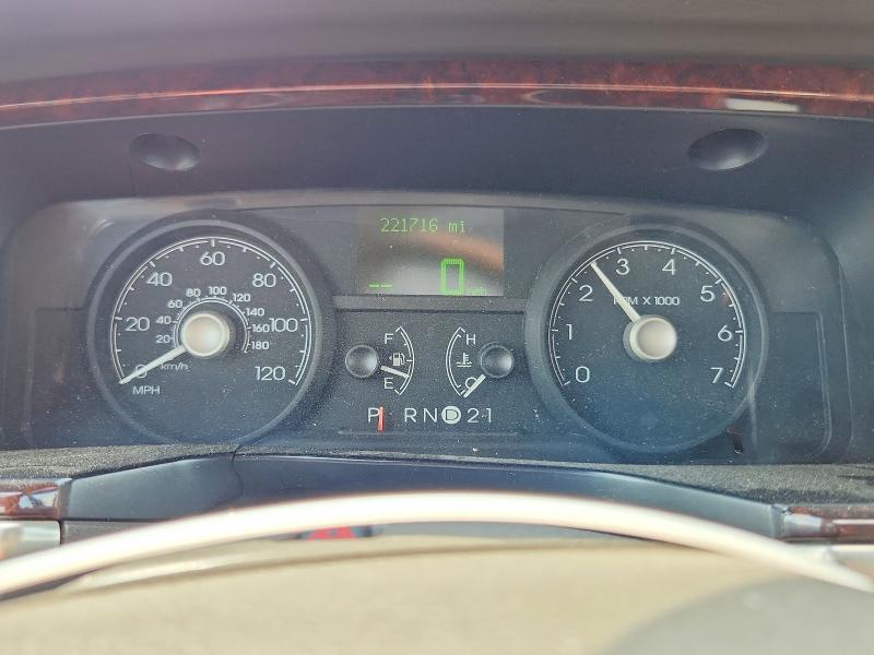 2006 Lincoln Town Car მანქანა იყიდება აუქციონზე, vin: 1LNHM82V96Y626151, აუქციონის ნომერი: 67316596