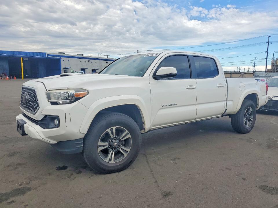 Auction sale of the 2018 Toyota Tacoma, vin: 3TMDZ5BN2JM041869, lot number: 68213216