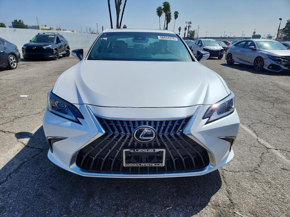 68854276 :رقم المزاد ، 58ACZ1B12SU214566 vin ، 2025 Lexus Es 350 مزاد بيع