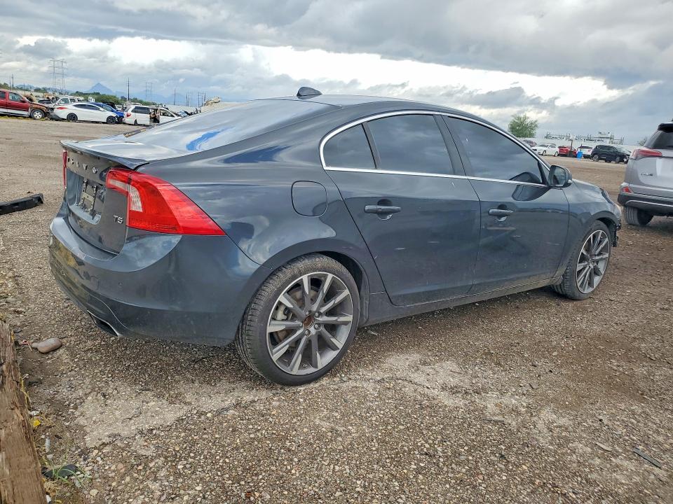 Продажа на аукционе авто 2015 Volvo S60, vin: YV126MFM4F1340435, номер лота: 70551456