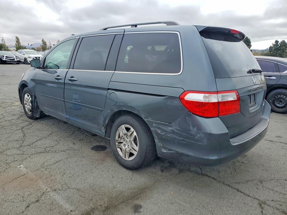 69941236 :رقم المزاد ، 5FNRL38685B048637 vin ، 2005 Honda Odyssey مزاد بيع
