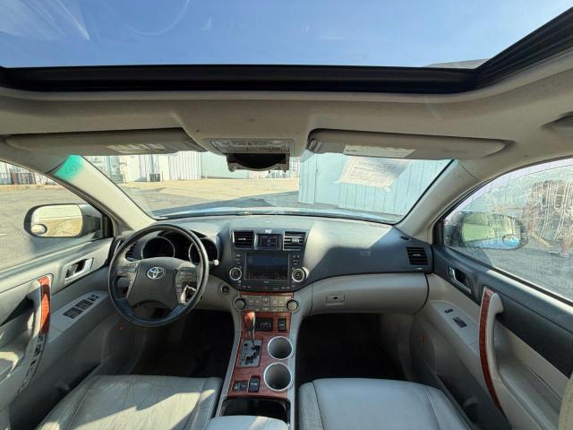 2009 Toyota Highlander მანქანა იყიდება აუქციონზე, vin: JTEES42AX92140258, აუქციონის ნომერი: 69455416