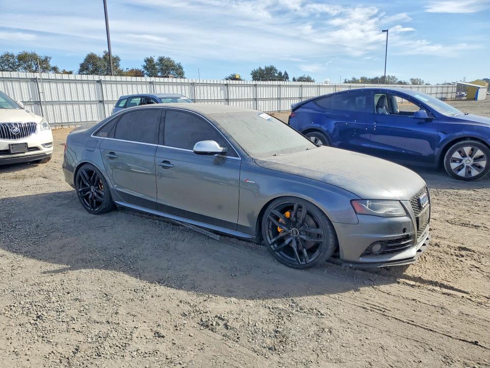 Продажа на аукционе авто 2012 Audi S4, vin: WAUBGAFL4CA114560, номер лота: 68230296