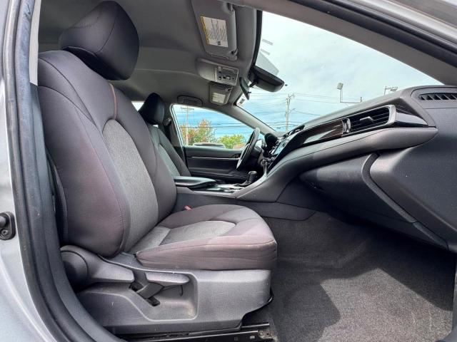 71096876 :رقم المزاد ، 4T1B11HK9KU796255 vin ، 2019 Toyota Camry مزاد بيع