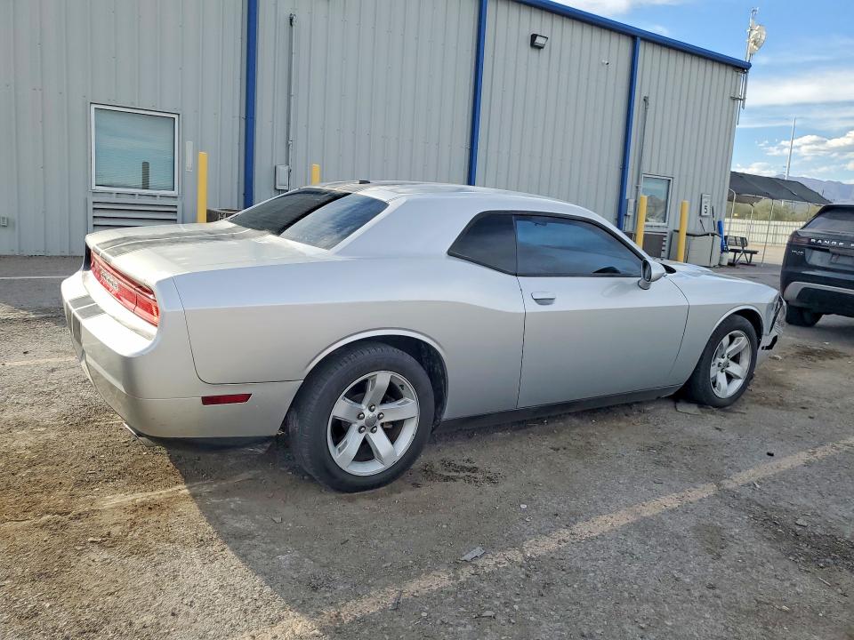 70290336 :رقم المزاد ، 2C3CDYAG1CH228251 vin ، 2012 Dodge Challenger مزاد بيع