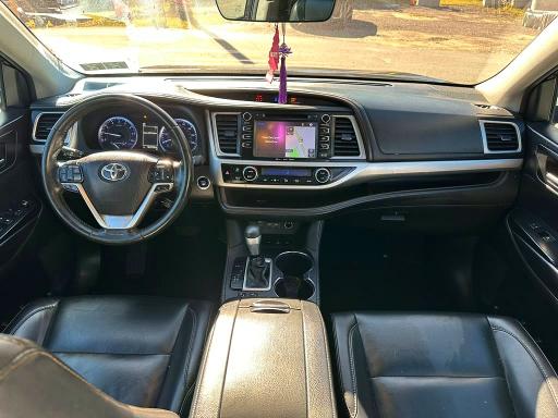 Продаж на аукціоні авто 2019 Toyota Highlander, vin: 5TDJZRFHXKS606062, номер лоту: 66165736