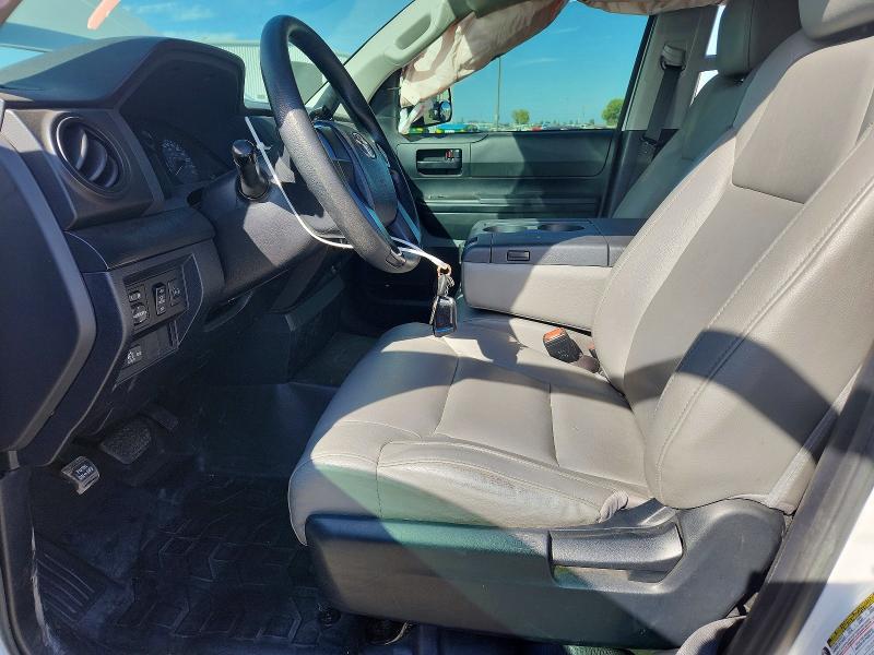 67409556 :رقم المزاد ، 5TFUM5F13HX071974 vin ، 2017 Toyota Tundra مزاد بيع