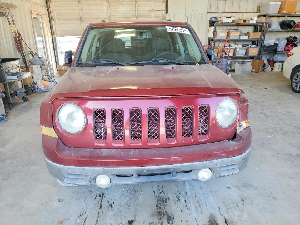 67992076 :رقم المزاد ، 1C4NJPBA2FD106842 vin ، 2015 Jeep Patriot مزاد بيع