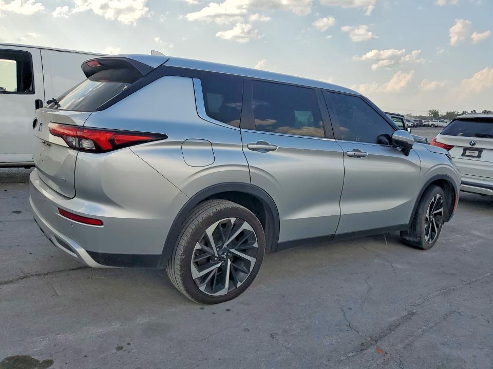 2022 Mitsubishi Outlander მანქანა იყიდება აუქციონზე, vin: JA4J3UA82NZ063718, აუქციონის ნომერი: 67986616