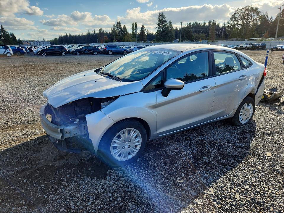 69006076 :رقم المزاد ، 3FADP4AJ7GM173829 vin ، 2016 Ford Fiesta مزاد بيع