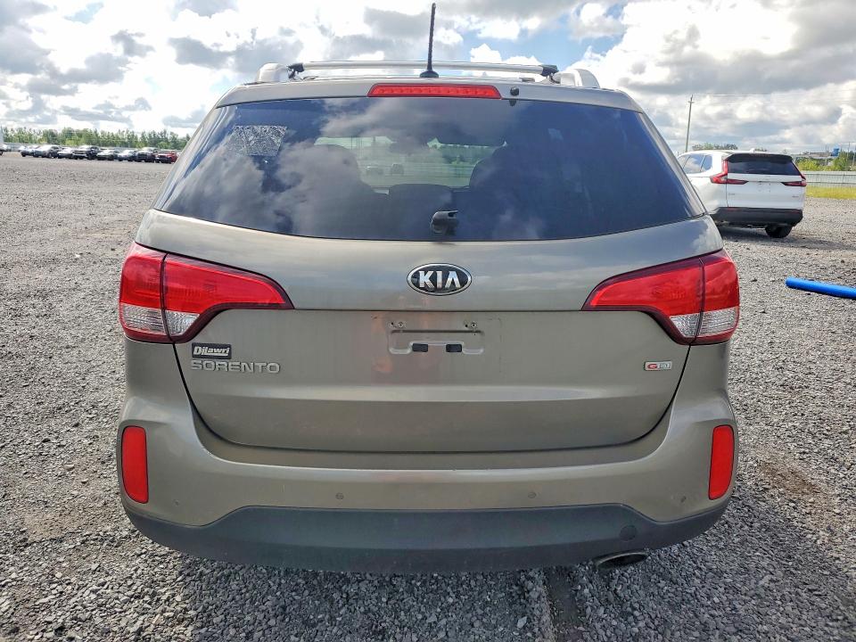 2015 Kia Sorento მანქანა იყიდება აუქციონზე, vin: 5XYKT3A69FG561174, აუქციონის ნომერი: 68154586