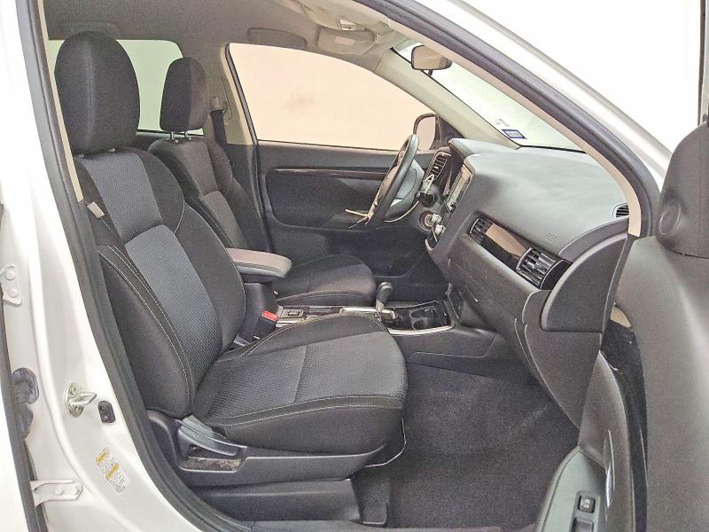 2020 Mitsubishi Outlander მანქანა იყიდება აუქციონზე, vin: JA4AD2A36LZ018865, აუქციონის ნომერი: 67113806