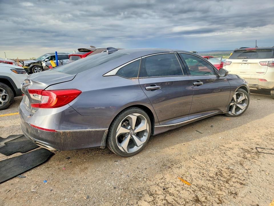 2020 Honda Accord მანქანა იყიდება აუქციონზე, vin: 1HGCV2F99LA017640, აუქციონის ნომერი: 70524176