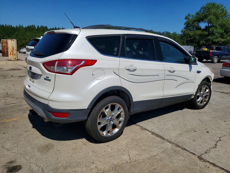 68824206 :رقم المزاد ، 1FMCU0G95EUC39982 vin ، 2014 Ford Escape مزاد بيع