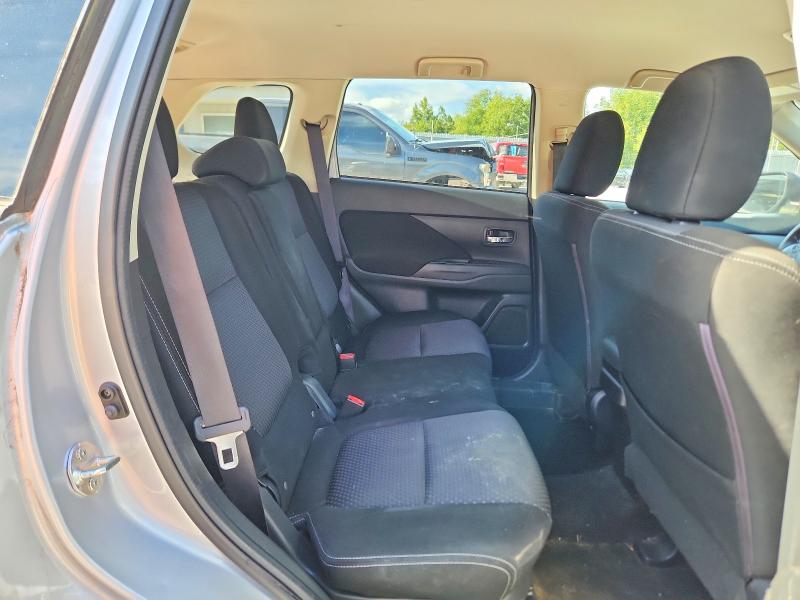 68974236 :رقم المزاد ، JA4AZ3A31GZ020827 vin ، 2016 Mitsubishi Outlander مزاد بيع