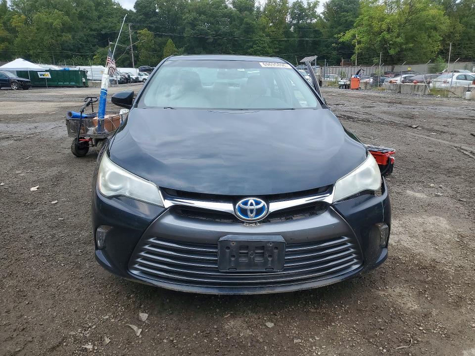69695896 :رقم المزاد ، 4T1BD1FKXFU154367 vin ، 2015 Toyota Camry Hybrid مزاد بيع