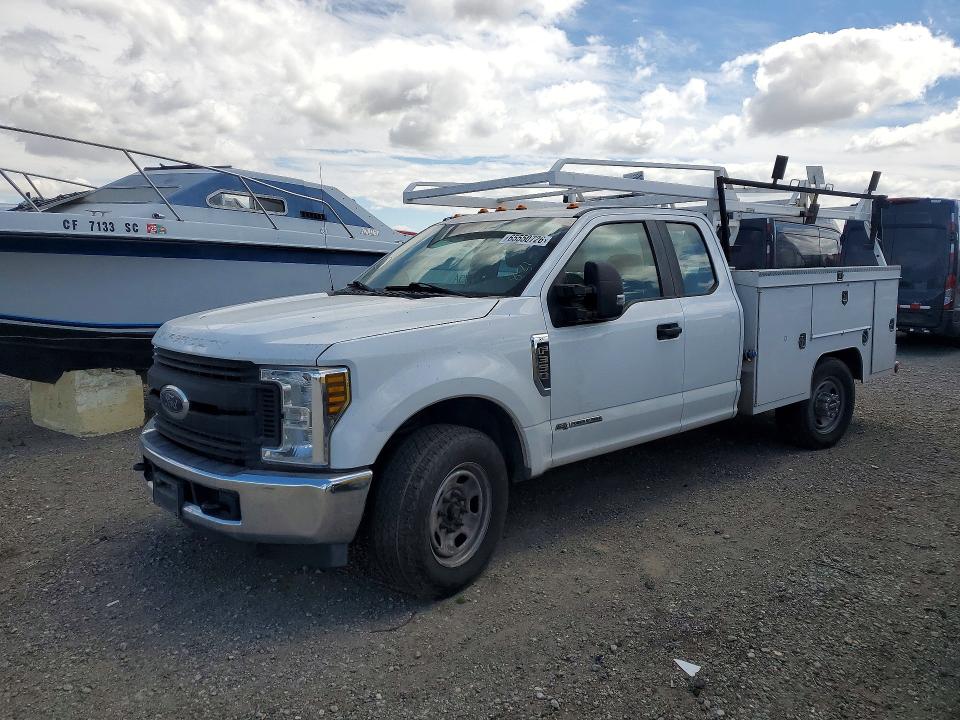 Продаж на аукціоні авто 2019 Ford F350, vin: 1FD8X3ETXKEG59255, номер лоту: 65550726