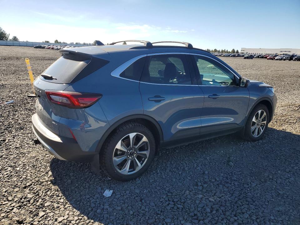 2023 Ford Escape მანქანა იყიდება აუქციონზე, vin: 1FMCU9JZ9PUA09765, აუქციონის ნომერი: 70825106