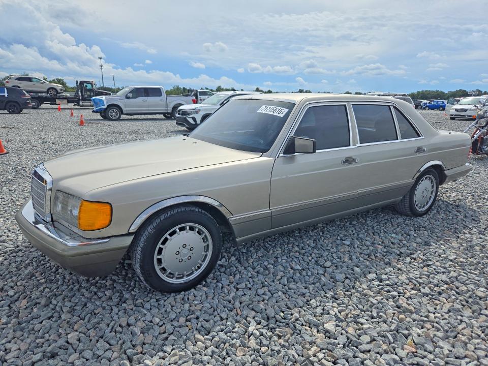 71215616 :رقم المزاد ، WDBCA39D3HA338420 vin ، 1987 Mercedes-benz 560 مزاد بيع