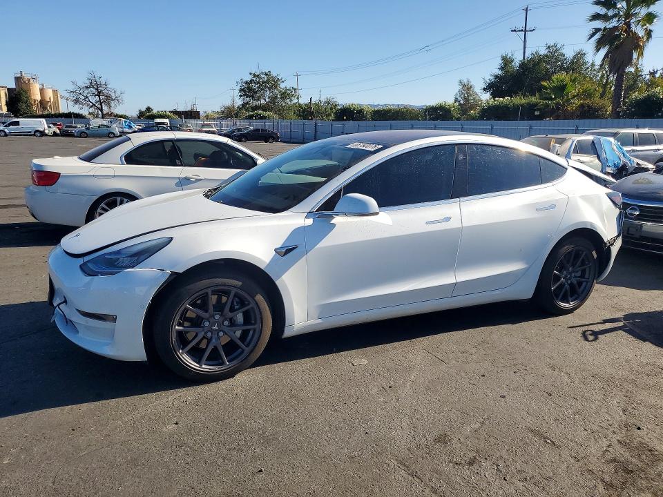 Aukcja sprzedaży 2018 Tesla Model 3, vin: 5YJ3E1EAXJF069951, numer aukcji: 68793076
