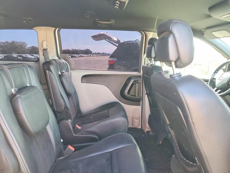 68570926 :رقم المزاد ، 2C4RDGCG2JR240218 vin ، 2018 Dodge Grand Caravan مزاد بيع