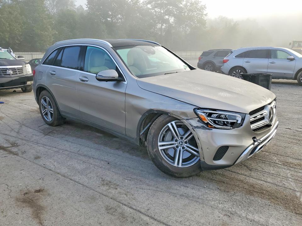 70472886 :رقم المزاد ، W1N0G8EB7NG067982 vin ، 2022 Mercedes-benz Glc مزاد بيع