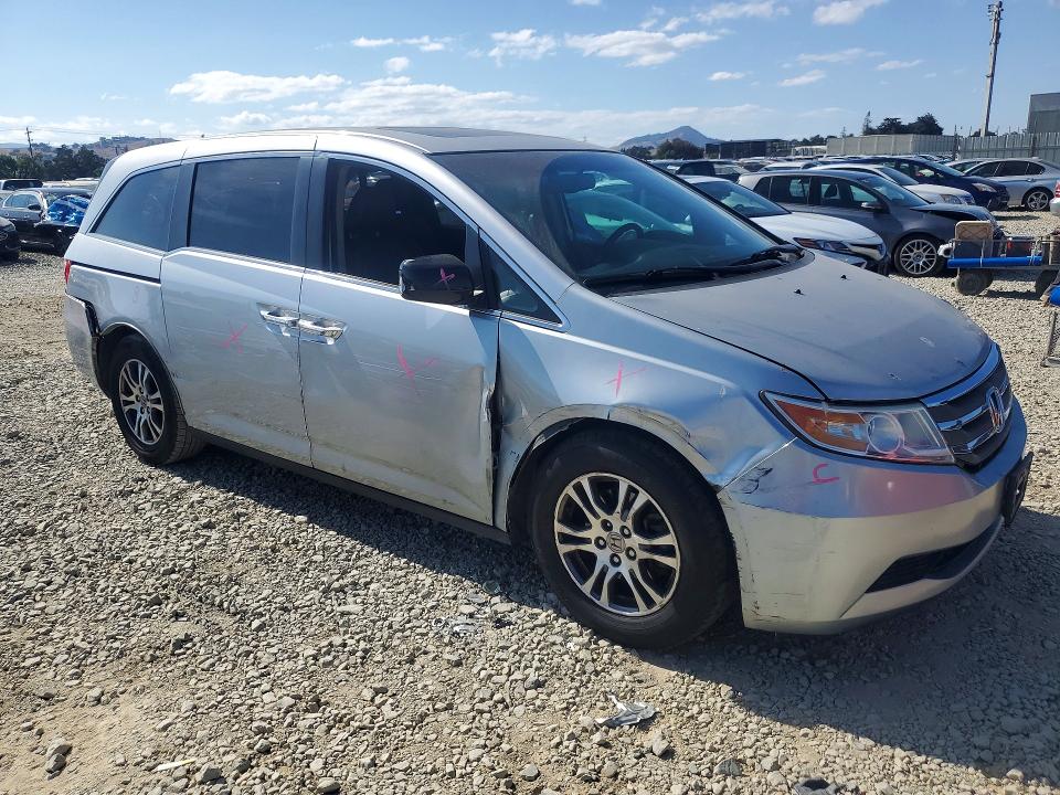 67407146 :رقم المزاد ، 5FNRL5H65BB056802 vin ، 2011 Honda Odyssey مزاد بيع