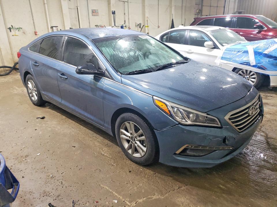 2015 Hyundai Sonata მანქანა იყიდება აუქციონზე, vin: 5NPE24AF2FH152836, აუქციონის ნომერი: 69196506