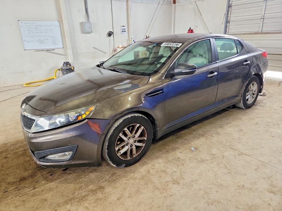 2013 Kia Optima მანქანა იყიდება აუქციონზე, vin: 5XXGM4A77DG245694, აუქციონის ნომერი: 69853256