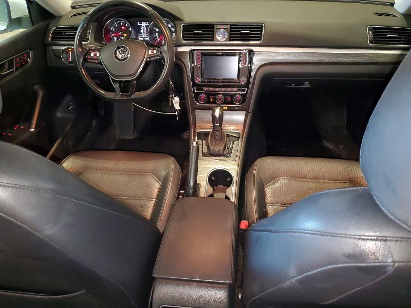 65949536 :رقم المزاد ، 1VWBT7A33GC010870 vin ، 2016 Volkswagen Passat مزاد بيع