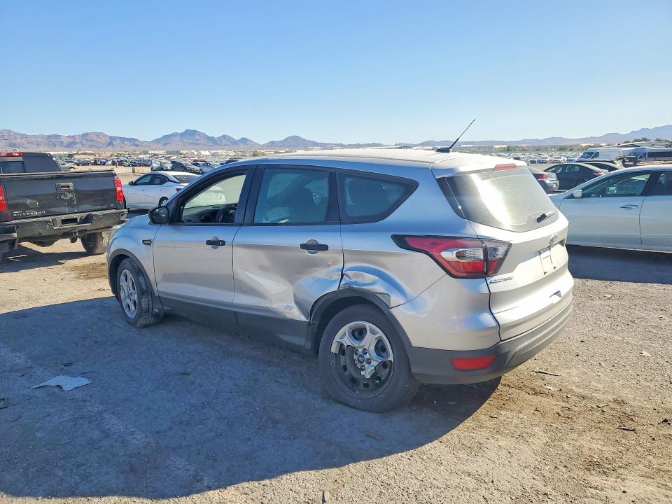 Продаж на аукціоні авто 2018 Ford Escape, vin: 1FMCU0F71JUA31494, номер лоту: 69736216