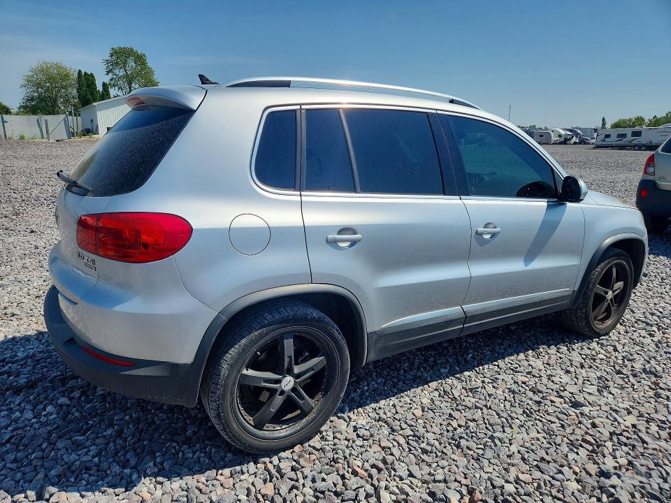 2012 Volkswagen Tiguan მანქანა იყიდება აუქციონზე, vin: WVGBV7AX3CW595227, აუქციონის ნომერი: 67451906