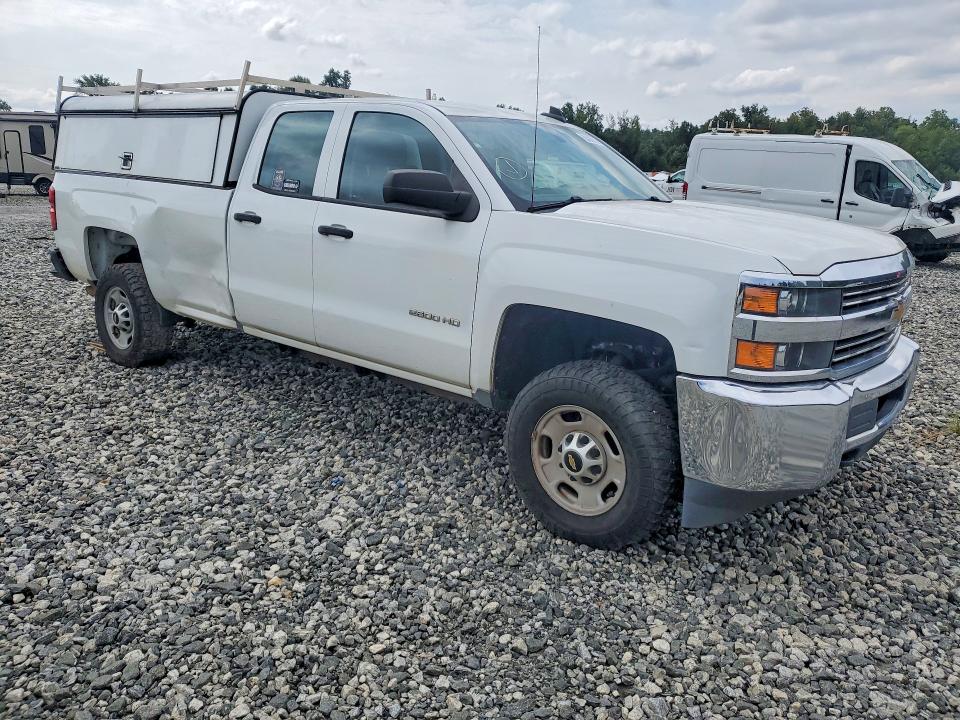67975686 :رقم المزاد ، 1GC2CUEG0JZ261963 vin ، 2018 Chevrolet Silverado مزاد بيع