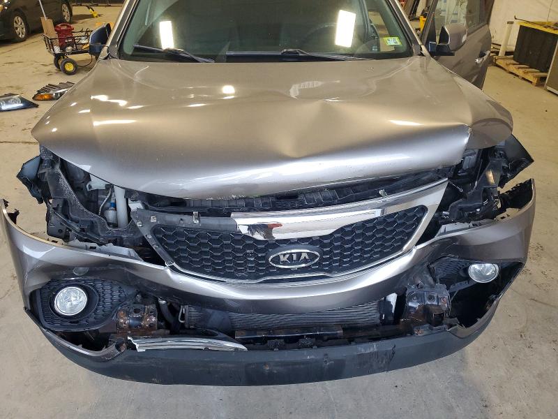 2011 Kia Sorento მანქანა იყიდება აუქციონზე, vin: 5XYKT3A18BG100434, აუქციონის ნომერი: 69090016