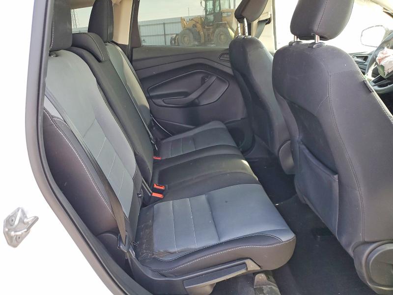 68868696 :رقم المزاد ، 1FMCU0F74KUA06400 vin ، 2019 Ford Escape مزاد بيع