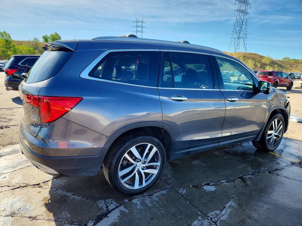Продажа на аукционе авто 2018 Honda Pilot, vin: 5FNYF6H92JB034564, номер лота: 68045816