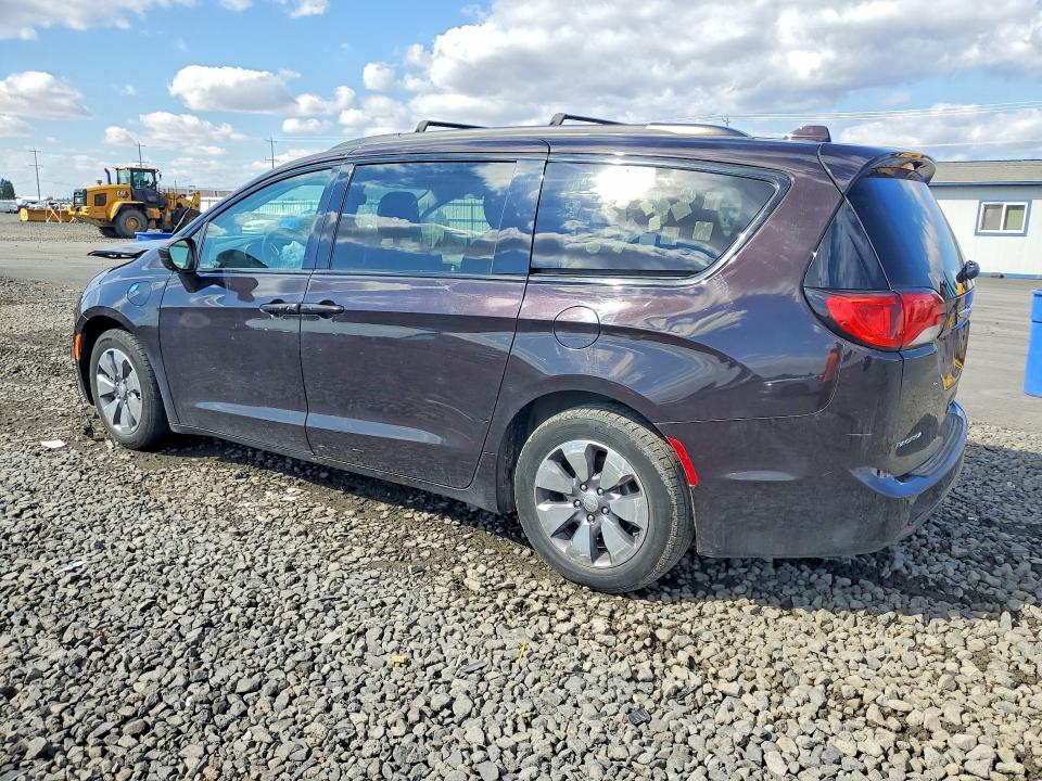 Продажа на аукционе авто 2018 Chrysler Pacifica, vin: 2C4RC1L72JR359323, номер лота: 68032266