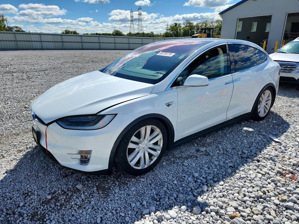 2016 Tesla Model X მანქანა იყიდება აუქციონზე, vin: 5YJXCBE22GF013193, აუქციონის ნომერი: 68726176