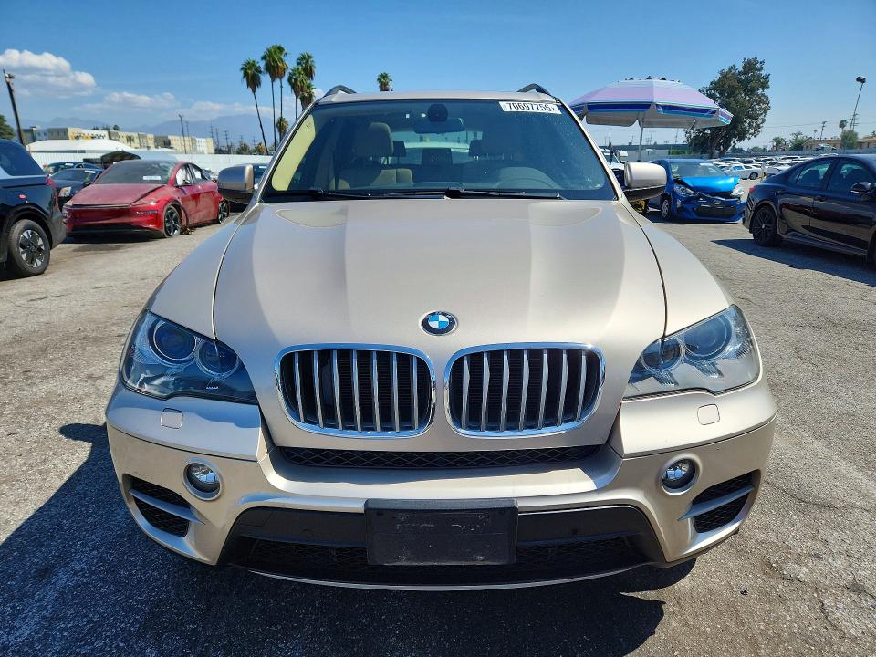 70697756 :رقم المزاد ، 5UXZV8C56D0C14951 vin ، 2013 Bmw X5 مزاد بيع