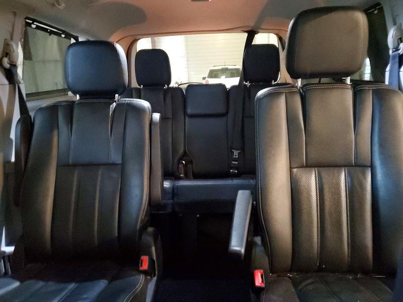 Продажа на аукционе авто 2015 Chrysler Town & Country, vin: 2C4RC1CG6FR743435, номер лота: 68981016