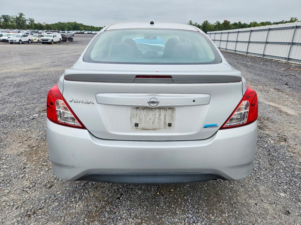 2015 Nissan Versa მანქანა იყიდება აუქციონზე, vin: 3N1CN7AP3FL817058, აუქციონის ნომერი: 69771096