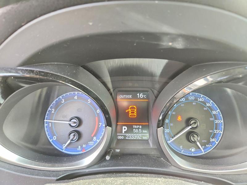 71224476 :رقم المزاد ، 2T1BURHE4EC045084 vin ، 2014 Toyota Corolla مزاد بيع